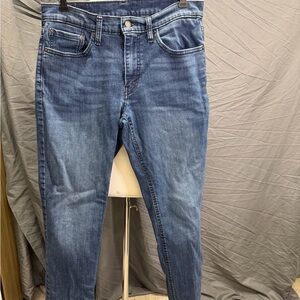 Levi's Men's 541 Slim Fit Denim Jeans 31/32